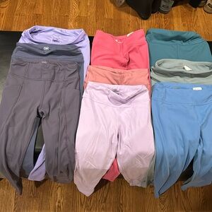 Good used girls size 7 Athleta girls leggings.